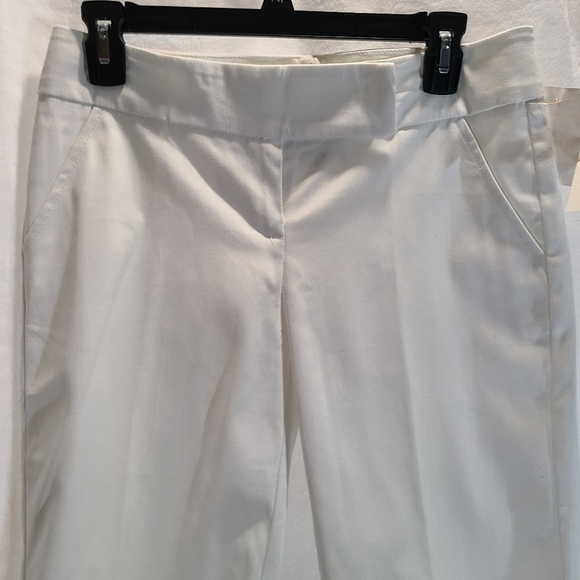 Spring Street Capris - Picture 3 of 8